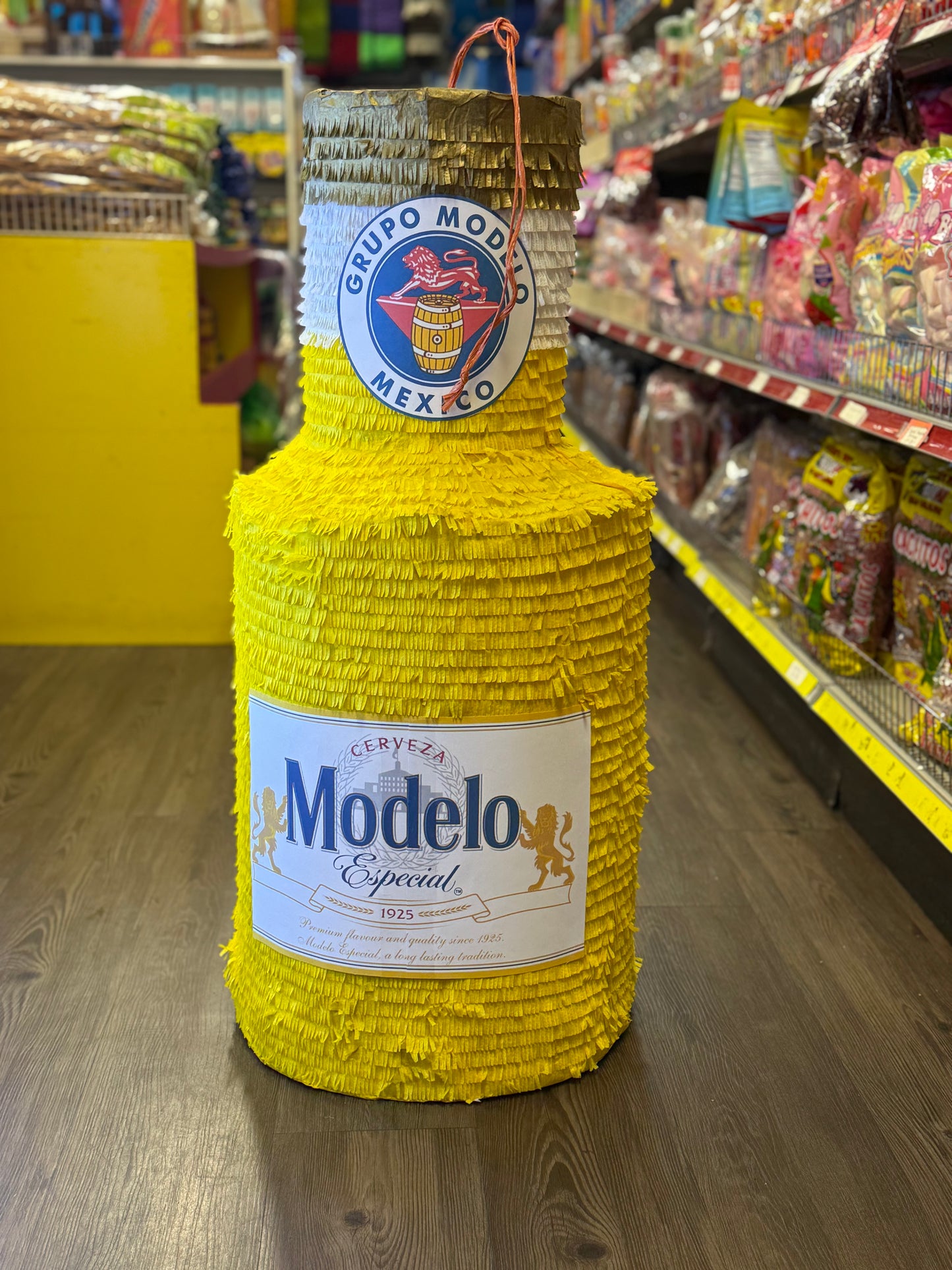Piñata modelo botella