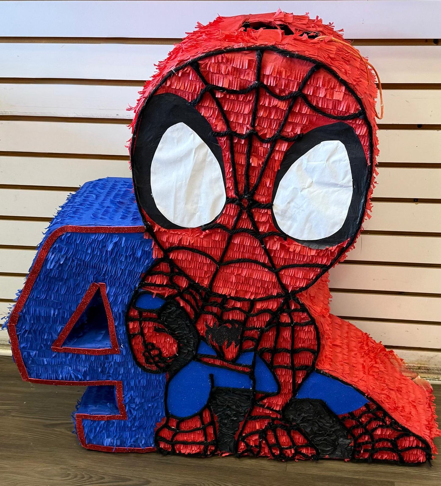 Piñata #4 spiderman personalizada