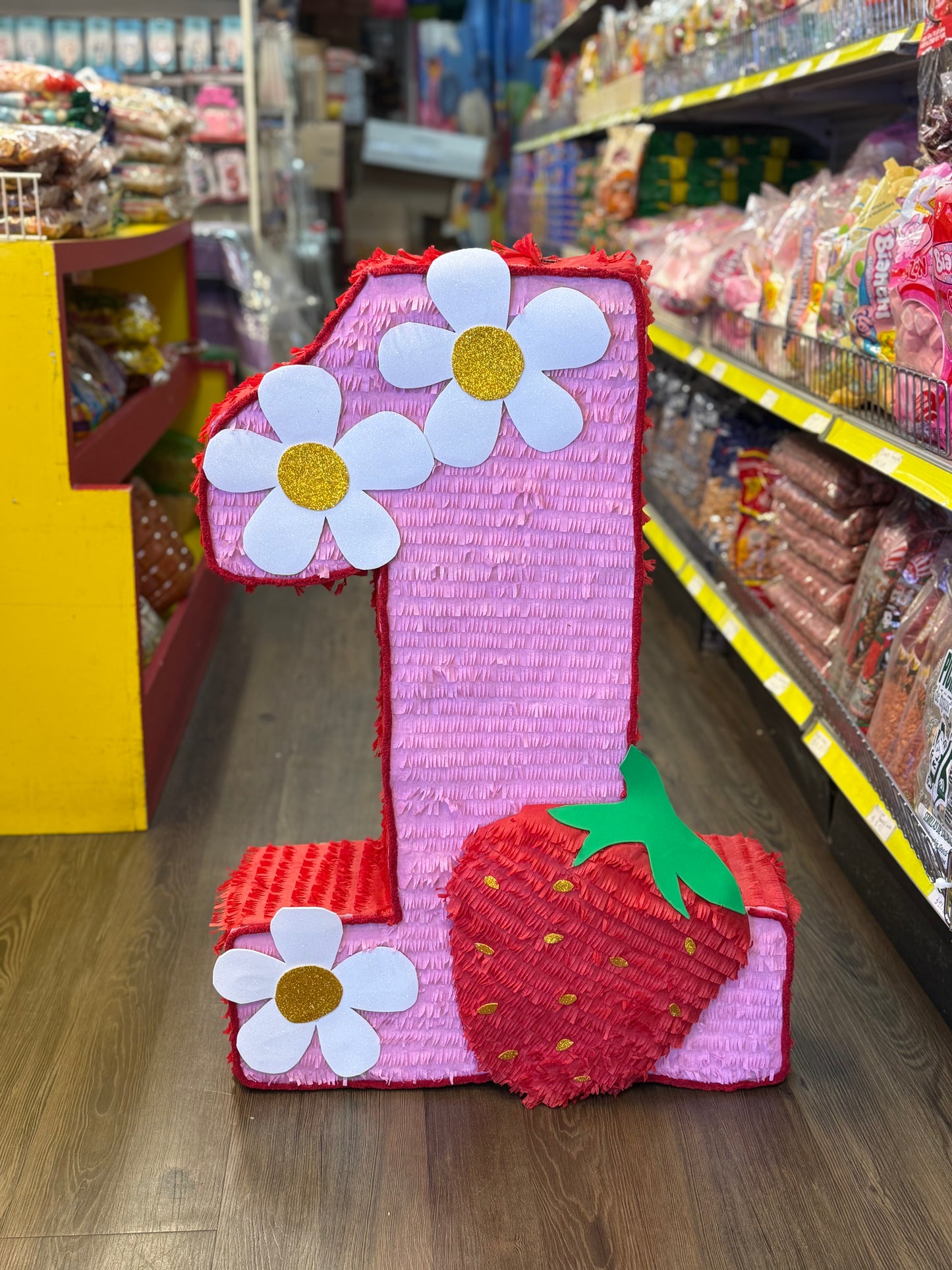 Piñata #1 de fresa personalizada