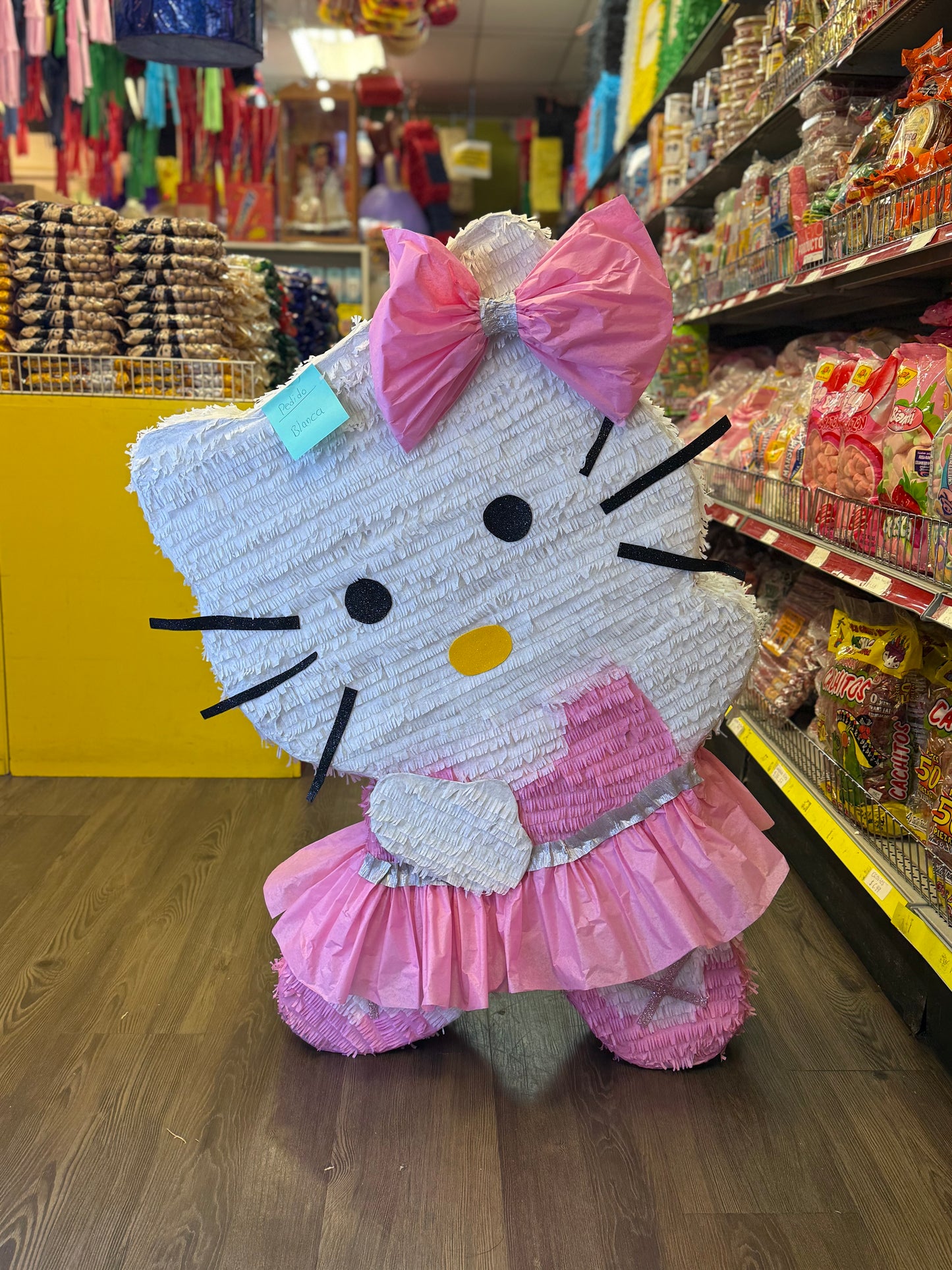 Piñata Hello Kitty bailarina